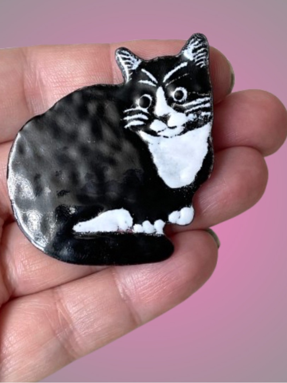 Vintage enamel on metal black & white tuxedo cat brooch cat lady cat dude